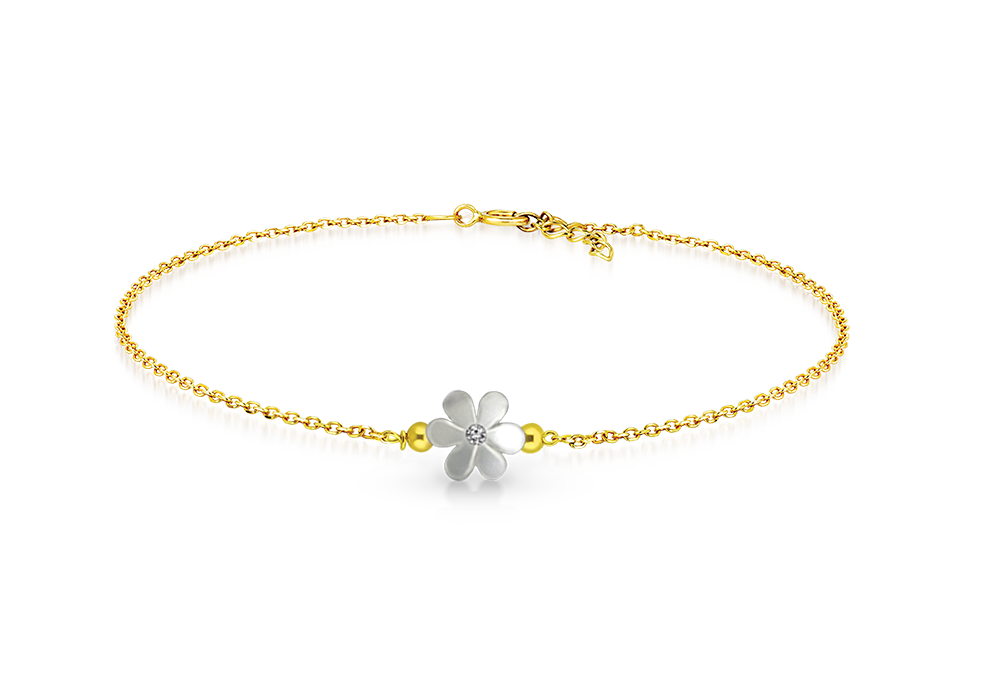 White mother of Pearl flower Bracelet