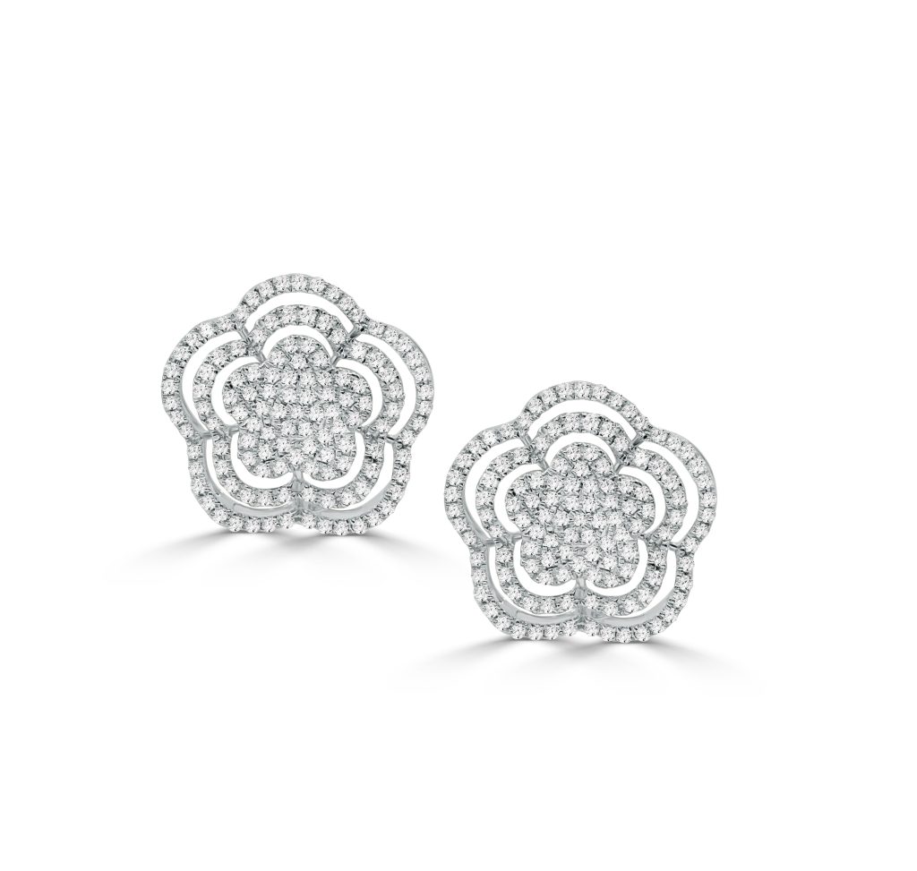 Flower shape Diamond earring