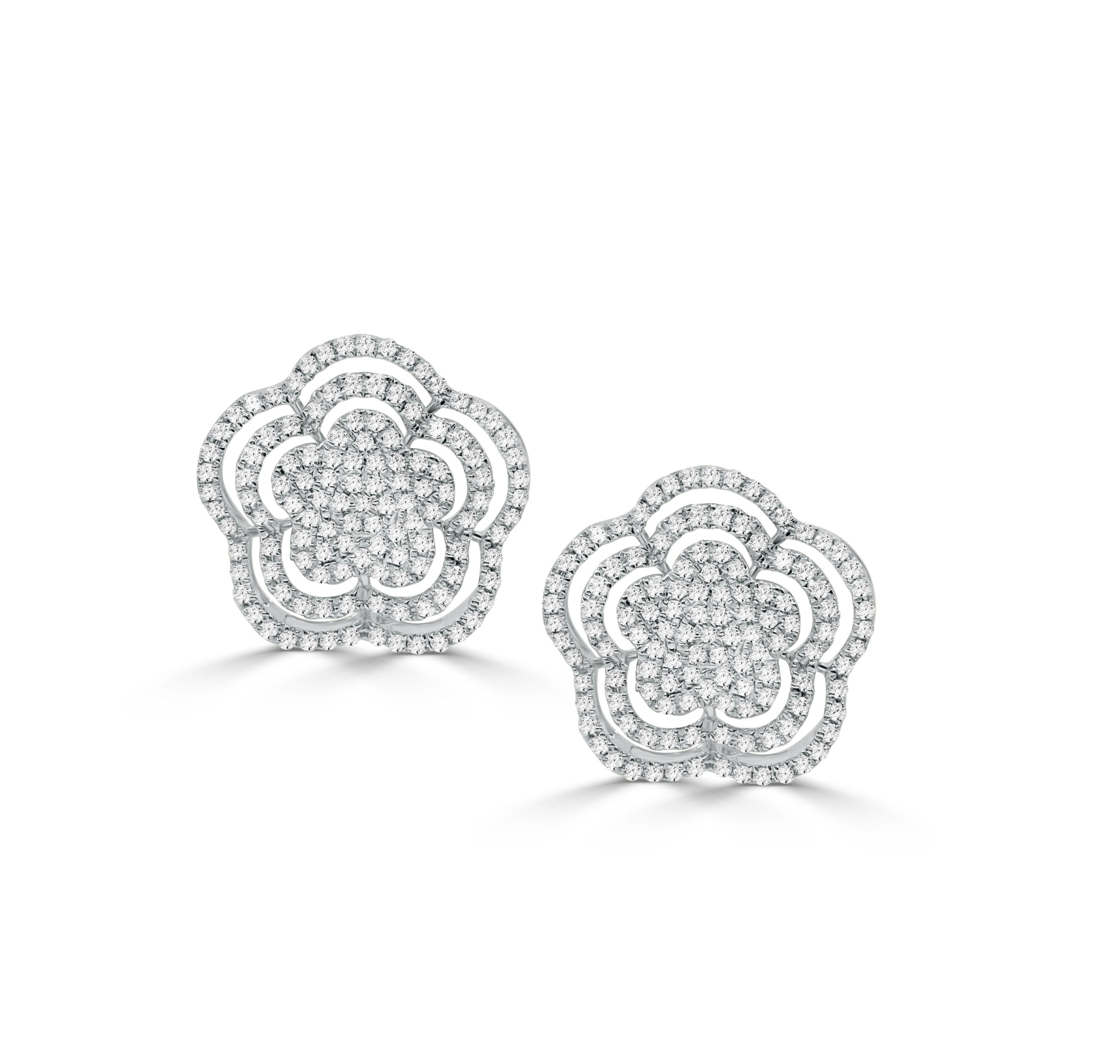 Flower shape Diamond earring